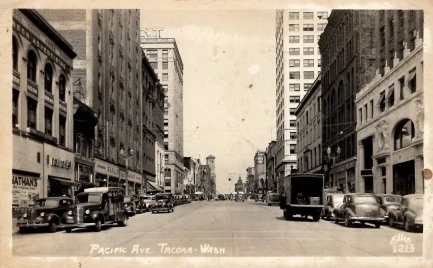 c.1930 Pacific Ave in Tacoma Washington (No. 1213)
